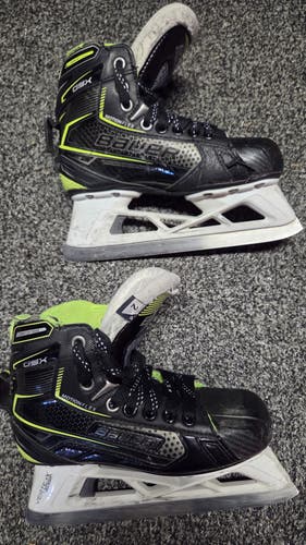 Bauer GSX Hockey Goalie Skates Size 2 (Used)