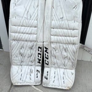 30" CCM Extreme Flex 4.9 Goalie Leg Pads (Used)