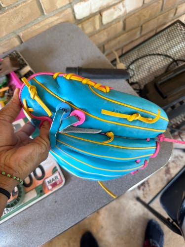 Wilson A2000 RH Infield Baseball Glove 11.5" (New)