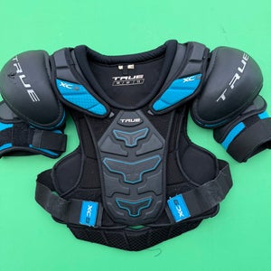 True XC9 Shoulder Pads | Senior Small