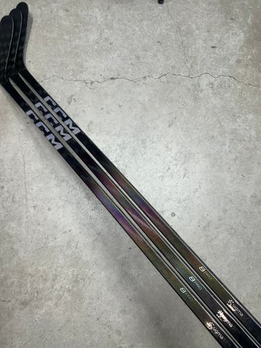 3 Pack 80 Flex P29 Senior CCM Jetspeed FT8 Pro Right Hand Hockey Stick Pro Stock (New)