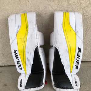 Junior Medium Bauer GSX (2023 Model) Goalie Leg Pads (Used)
