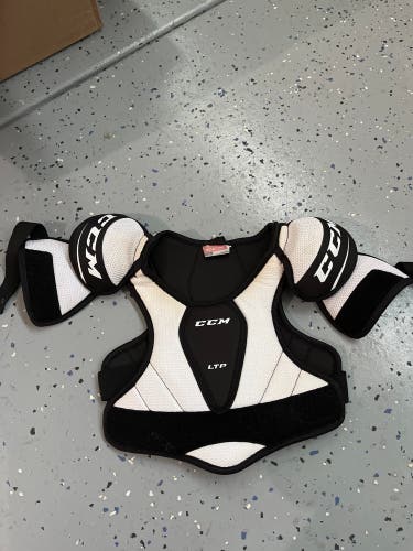 Large Youth CCM LTP Shoulder Pads (Used)