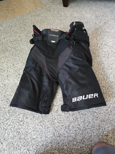 Bauer Vapor Hyperlite Intermediate Ice Hockey Pants | Used - Good Condition
