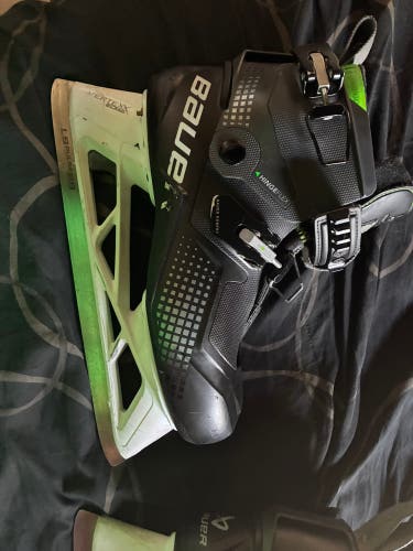 2022 Bauer Konekt Hockey Goalie Skates Regular Width 8 (Used)