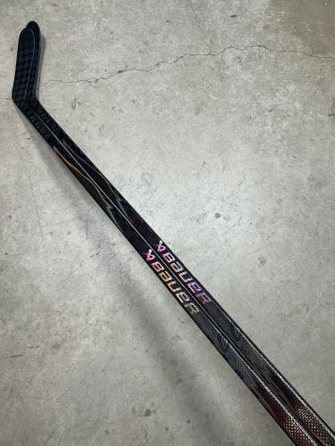 2 Pack 87 Flex P28 Senior Bauer Flylite Right Hand Hockey Stick NHL Pro Stock (New)
