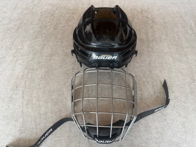 Large Bauer Prodigy Helmet (New)
