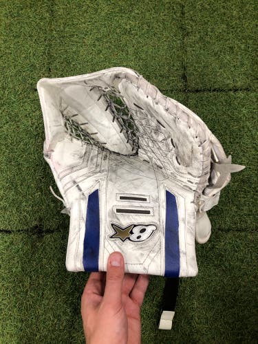 Intermediate Brian's Optik X3 Goalie Glove Regular (Used)