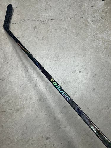 87 Flex P28 Senior Bauer Flylite Right Hand Hockey Stick NHL Pro Stock (New)