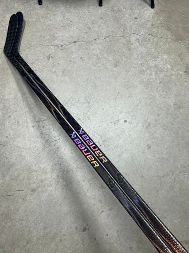 2 Pack 87 Flex P28 Senior Bauer Flylite Right Hand Hockey Stick NHL Pro Stock (New)