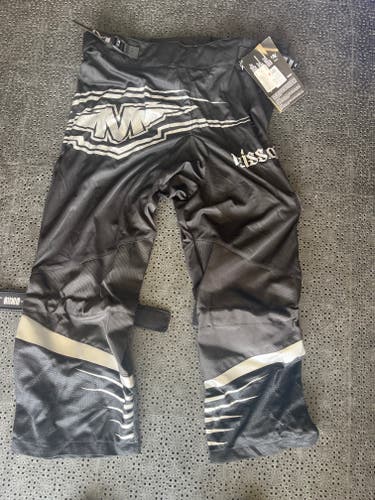 Small Mission axiom t6 Inline Pants (New)