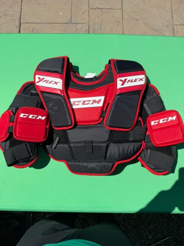 CCM YTFlex Goalie Chest Protector | Youth Small/Medium
