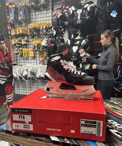 2023 CCM JetSpeed FT6 Hockey Skates Regular Width 7.5 (New)