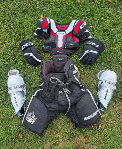 Junior CCM/Bauer Starter Kit (Does not include elbow pads)