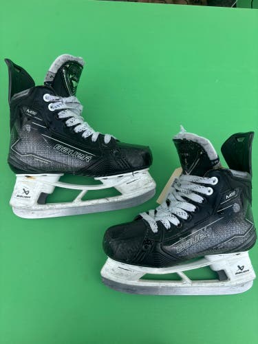 Intermediate Bauer Supreme M50 Pro Hockey Skates Size 4