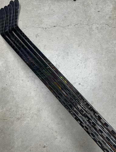 5 Pack 80 Flex P28 Senior Warrior Covert QR6 Pro Right Hand Hockey Stick (New) Pro Stock