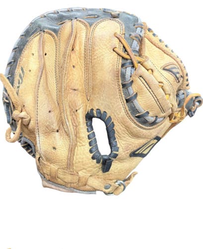 Mizuno RH Catcher's GXC100 Baseball Glove 32.5" (Used)