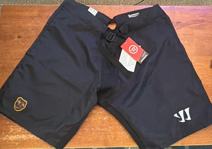 Boston Bruins Sample Warrior Medium Pant Shell Pooh Bear Logo