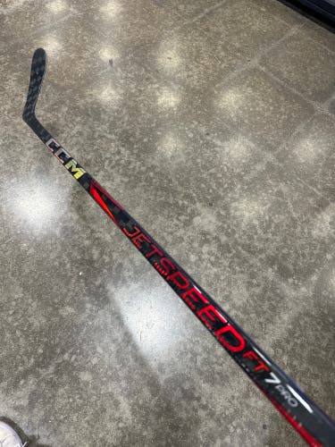 Senior CCM JetSpeed FT7 Pro Hockey Stick Right Handed P28 55 Flex (Used)