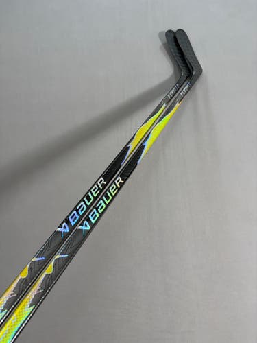*2 Pack* of New 77 Flex P90TM Senior Bauer Vapor League (Flylite dress) LH Hockey Sticks - Gold