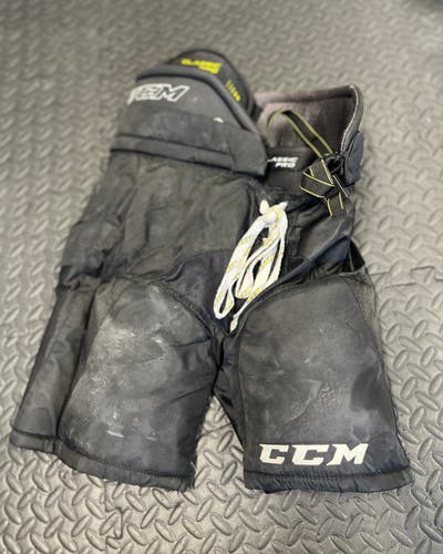 Boy's Junior Large CCM Tacks Classic Pro Hockey Pants (Used)
