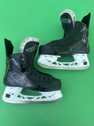 Junior CCM JetSpeed FT675 Hockey Skates Size 3 (Used)