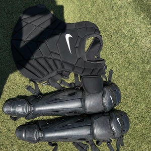 Black Nike Diamond Elite Catcher's Set (Used)