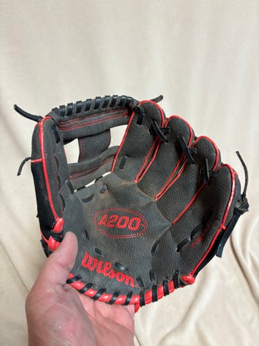 RH Wilson A200 Baseball Glove 10" (Used)