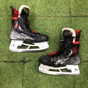 Junior Bauer Vapor X5 Pro Hockey Skates Regular Width Size 2 (Used)