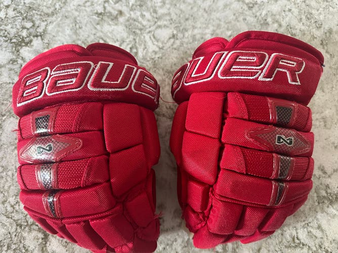 Bauer Nexus 9000 Gloves 11" (Used)