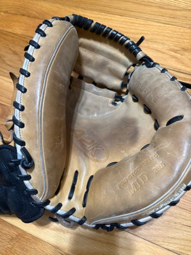 2023 Wilson A2K RH Catcher's Baseball Glove 33.5" (Used)