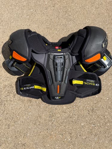 Large Junior CCM Tacks AS-V Pro Shoulder Pads (Used)