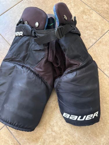 Junior Medium Bauer X Hockey Pants (Used)