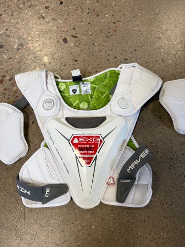 Medium Adult Maverik M5 Shoulder Pads (Used)