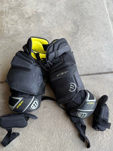 Junior Large/Extra Large Warrior Ritual X3 E+ Hockey Goalie Pants (Used)