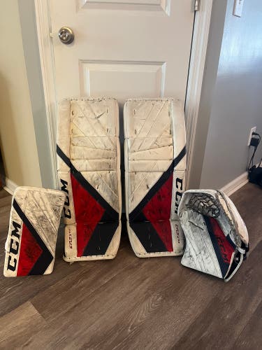 31" CCM EFlex 5.5 Regular Goalie Full Set (Used)