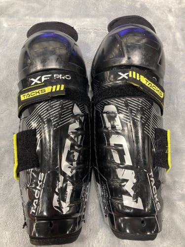 Junior CCM XF Pro Shin Pads 10" (Used)