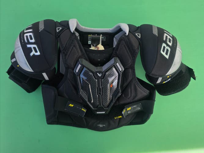 Small Junior Bauer Supreme M5 Pro Shoulder Pads (Used)