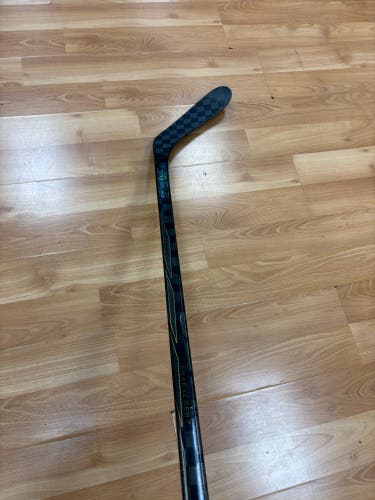 Intermediate Bauer Proto-R Hockey Stick Right Handed P28 55 Flex | 62"