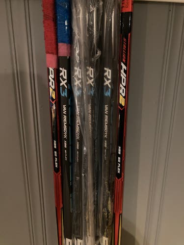 4 packs --- 3 STX Surgeon RX3 RH Stick P88 60 Flex (New) - 1 HPR2 RH Stick P88 60 Flex (New)