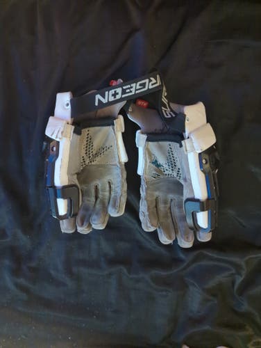 STX Surgeon RZR2 Lacrosse Gloves (Used)