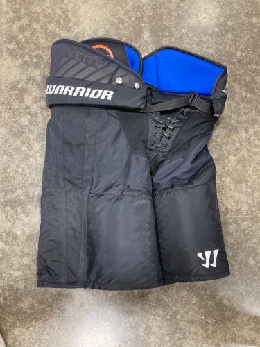 Black Senior Large Warrior Covert QRE Pro Hockey Pants (Used)