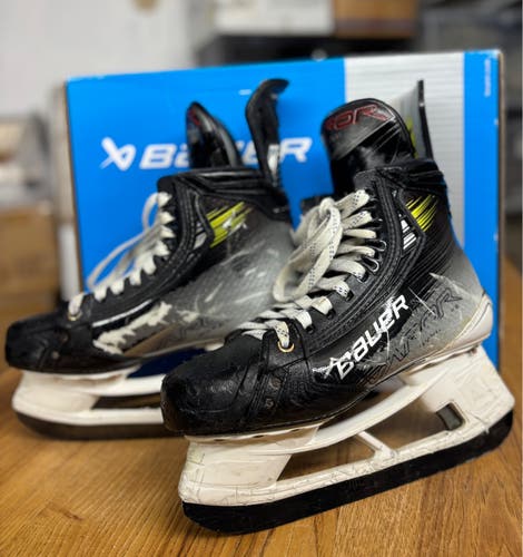 Bauer Vapor Hyperlite 2 Hockey Skates - Senior 6.5 Fit 1 (Good Condition)
