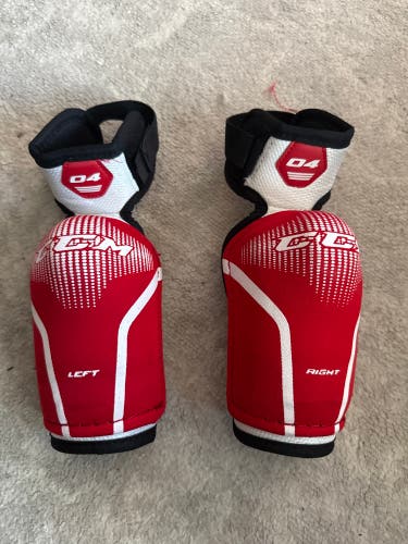 Junior Medium CCM u+ 04 Elbow Pads (Used)
