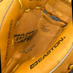 Easton LH Catcher's Ex221 Baseball Glove 31.5" (Used)