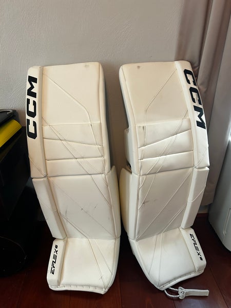 35" CCM EFlex 6 Goalie Leg Pads (Used)