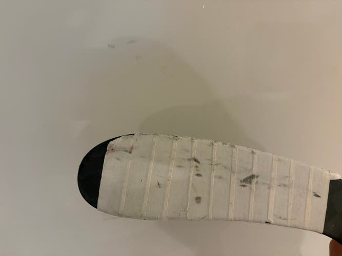 True Hzrdus 9x4 Hockey Stick