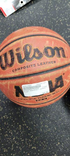 Used Wilson Basketball Womens Indoor 11497-s000158497
