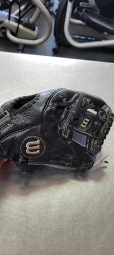 Used Wilson A500 11.5 Bb Sb Glove Rh Throw Black 11 1 2" 11497-s000158489