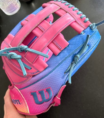 Wilson A2000 Love the Moment 12.75" Autism Speaks 1777 Outfield Glove - Righty